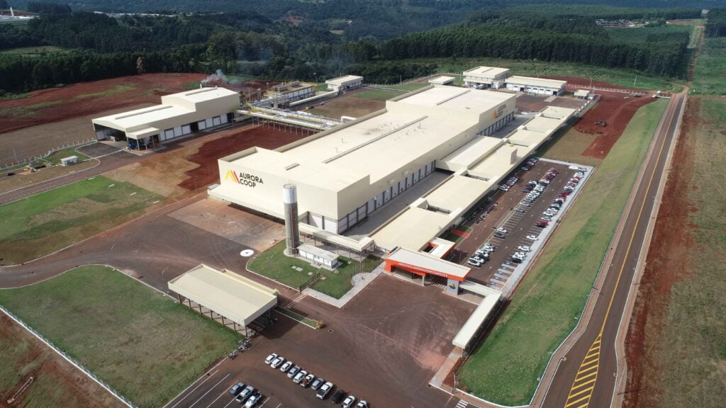 Com R$ 587 milhões em investimento, Aurora inaugura nova unidade fabril