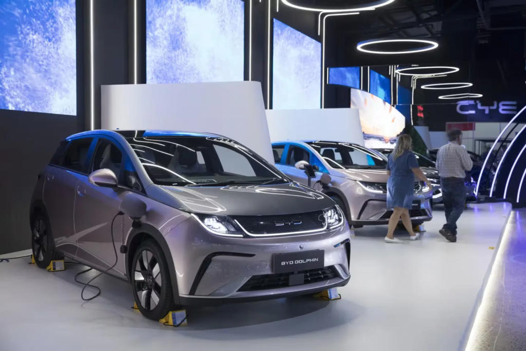 Como a BYD e outras marcas chinesas chegaram ao domínio em carros elétricos no país