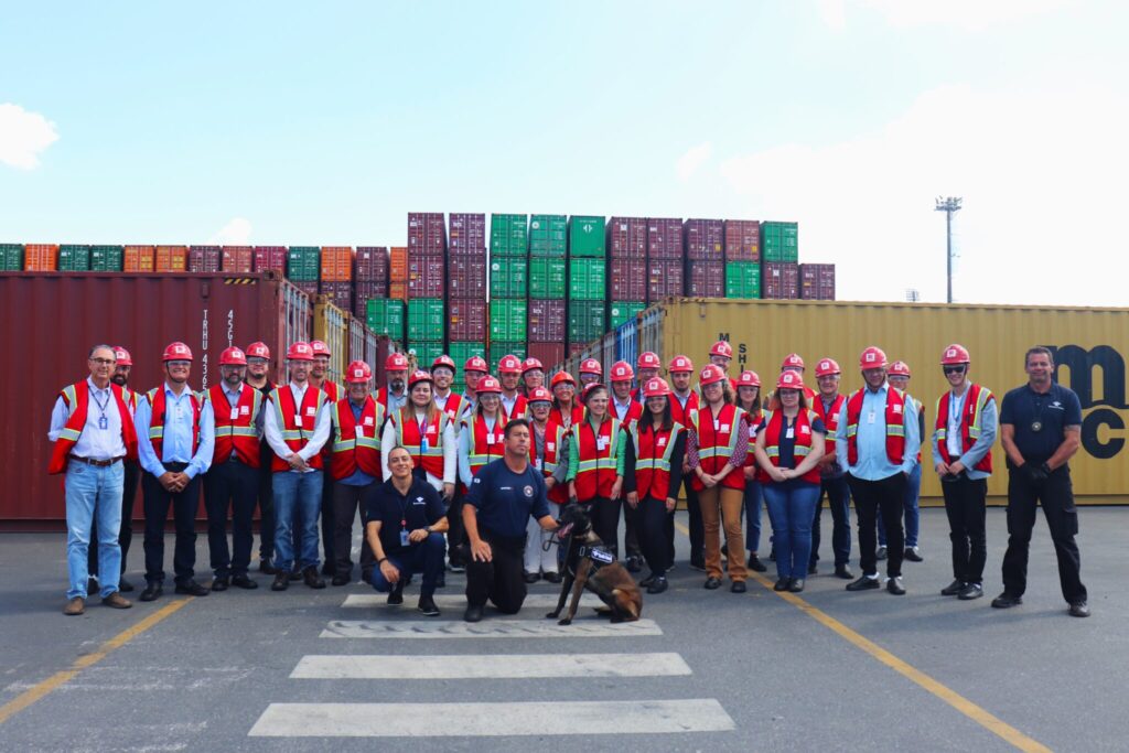 Portonave recebe visita da FIESC para o projeto conheça nossa aduana na Receita Federal.