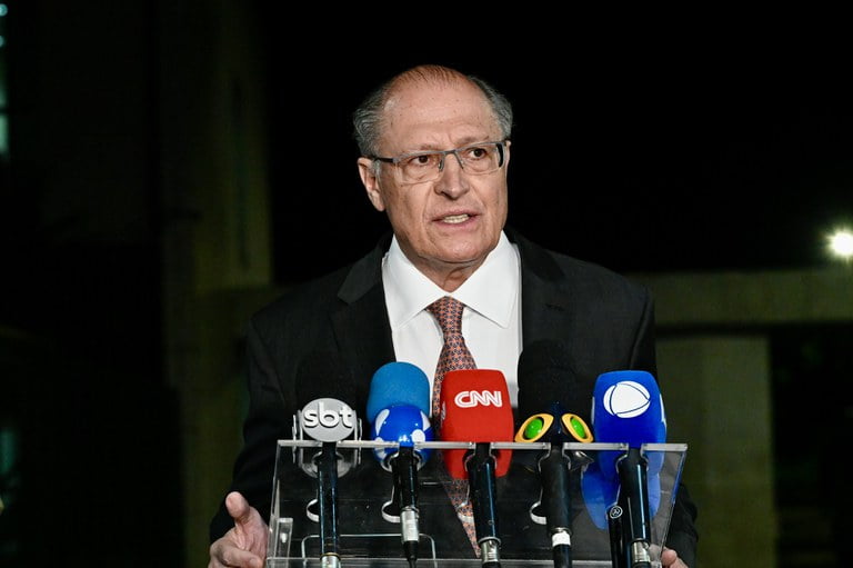 MDIC flexibiliza regras para RS receber doações internacionais de produtos usados