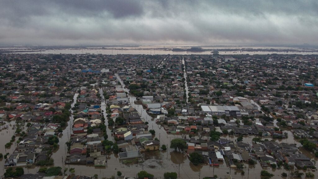 Governo de SC prorroga ICMS para empreendedores com negócios em SC e no RS