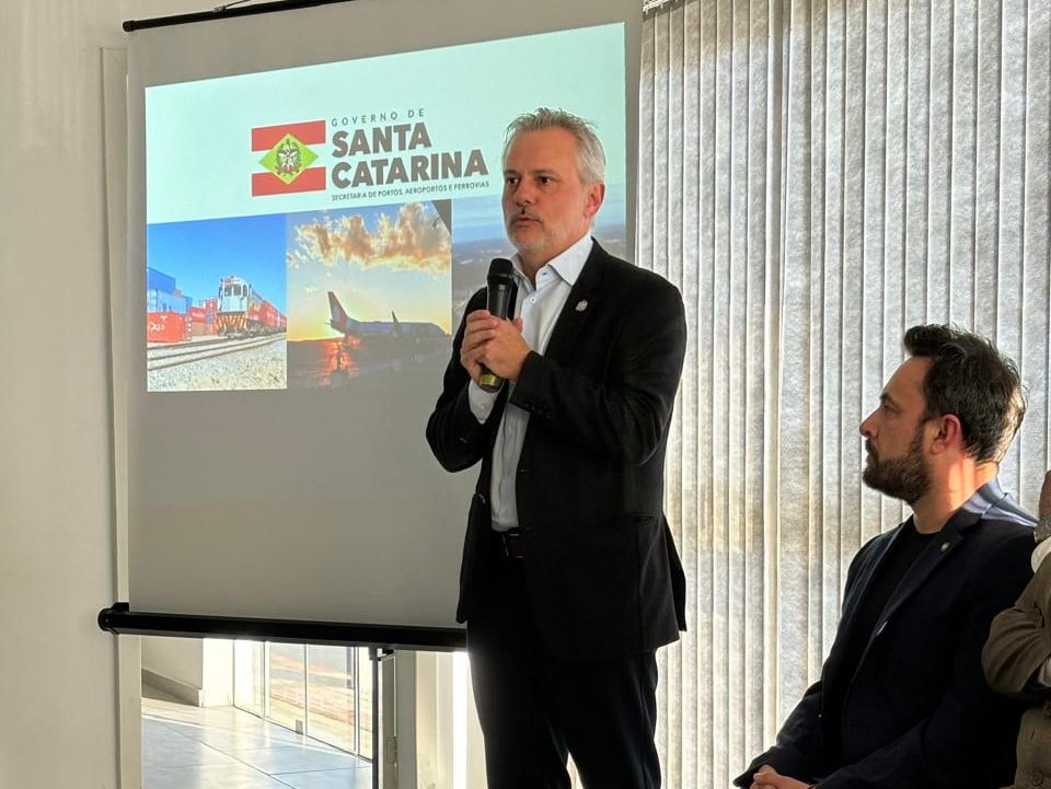 Governo do Estado autoriza investimentos nos aeroportos de Lages e Correia Pinto