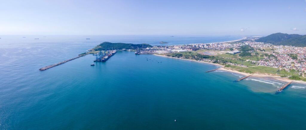 Recorde histórico: Complexo Portuário de Imbituba movimenta cinco milhões de toneladas nos primeiros sete meses de 2024