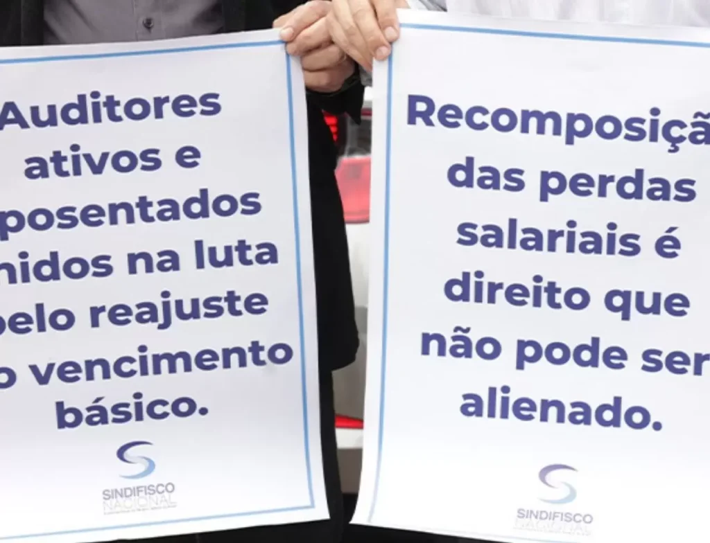 Auditores-fiscais aprovam greve por tempo indeterminado