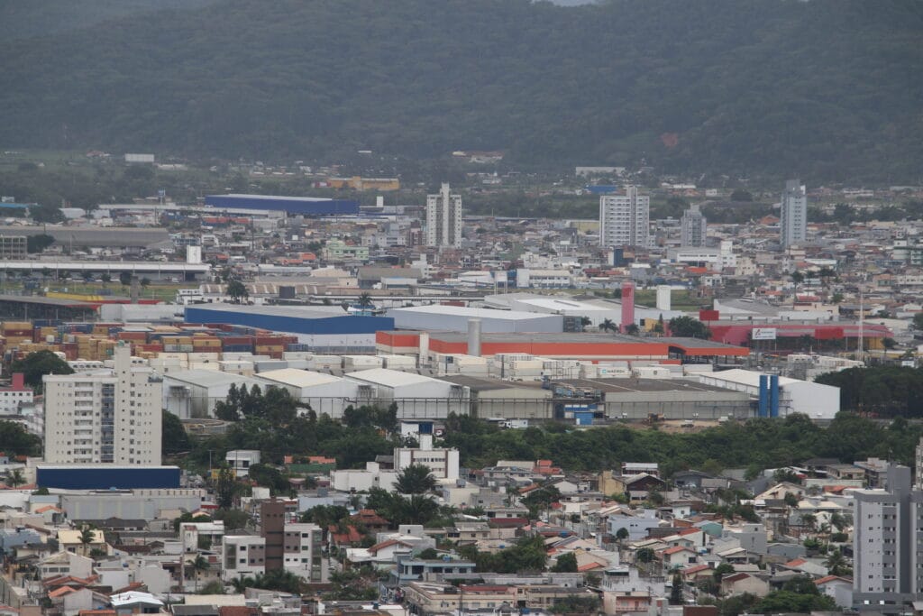 Itajaí é a quarta cidade de Santa Catarina que mais abriu empresas em 2024