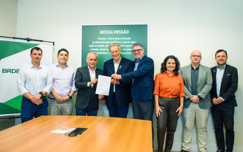 Parceria entre BRDE e SCGÁS impulsiona o uso de gás natural e biometano no transporte de cargas e passageiros