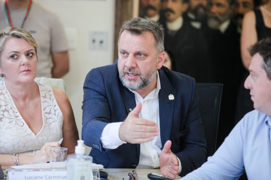 Governo do Estado investe quase R$ 2 bi em obras no Grande Oeste catarinense