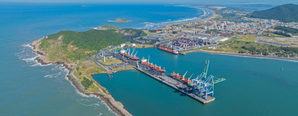 Porto de Imbituba começa 2025 com resultados positivos