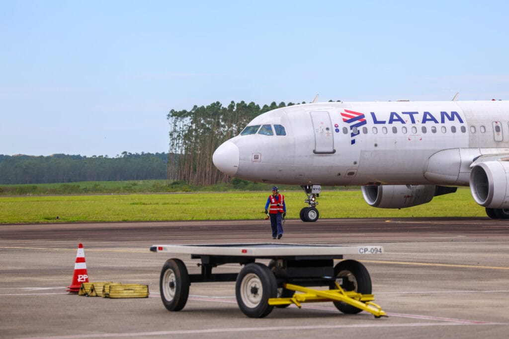 Governo do Estado e LATAM anunciam ampliação de voos no Aeroporto de Jaguaruna