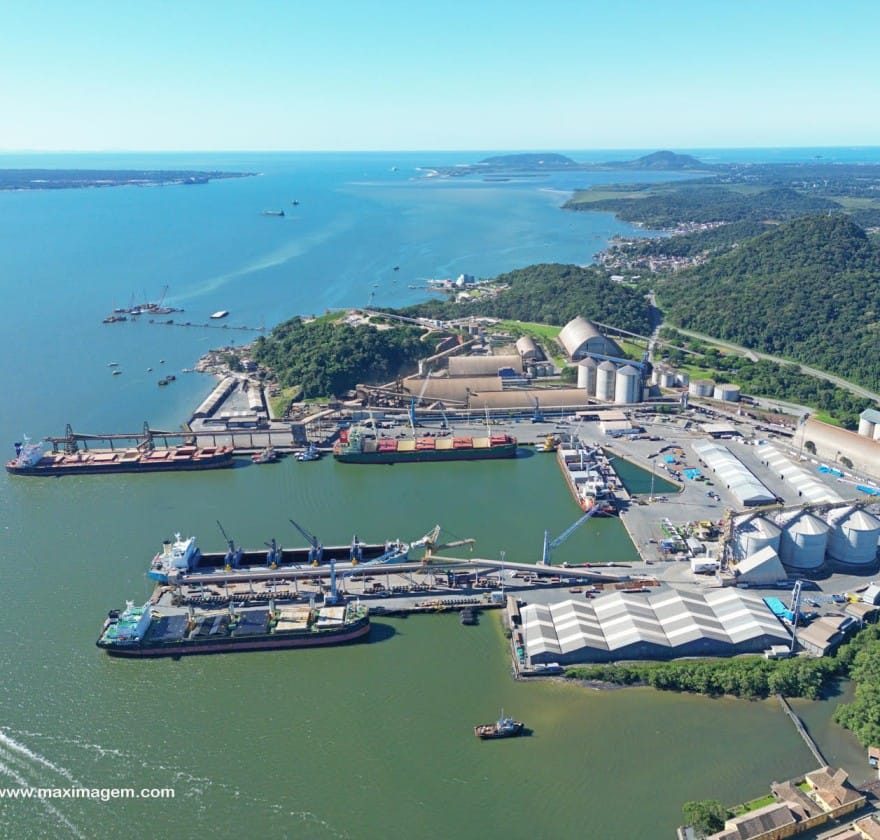 Portos assinam contrato histórico para dragagem do canal de acesso da Baía da Babitonga