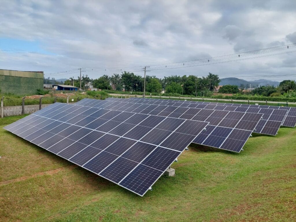 Primeira Usina Solar da SCGÁS é implantada em Tijucas