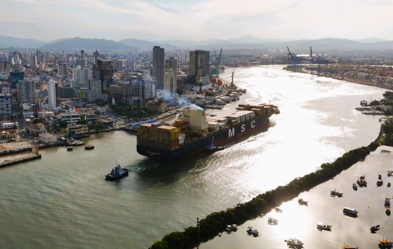 Complexo Portuário alcança marca histórica de 2 mil giros na bacia de evolução