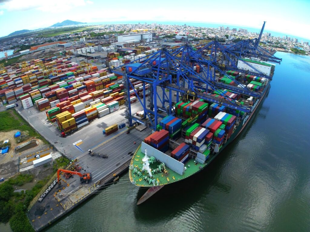 Terminal Portuário investe R$ 439 milhões em equipamentos 100% elétricos