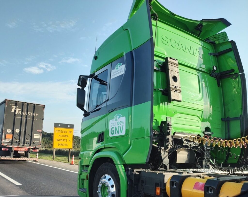 Corredores azuis impulsionam uso de GNV em veículos pesados nas rodovias federais em SC