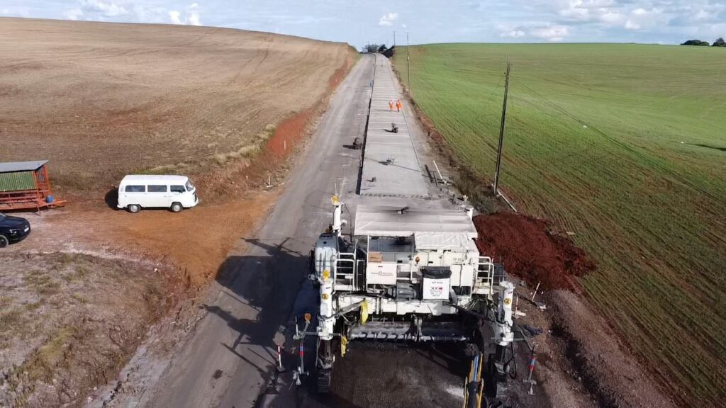 Pavimentação da SC-305 entre São Lourenço e Campo Erê avança no Extremo Oeste