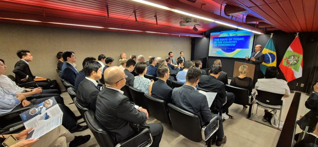 Em Tóquio, Jorginho Mello apresenta SC a investidores para abrir comércio de carne bovina ao Japão