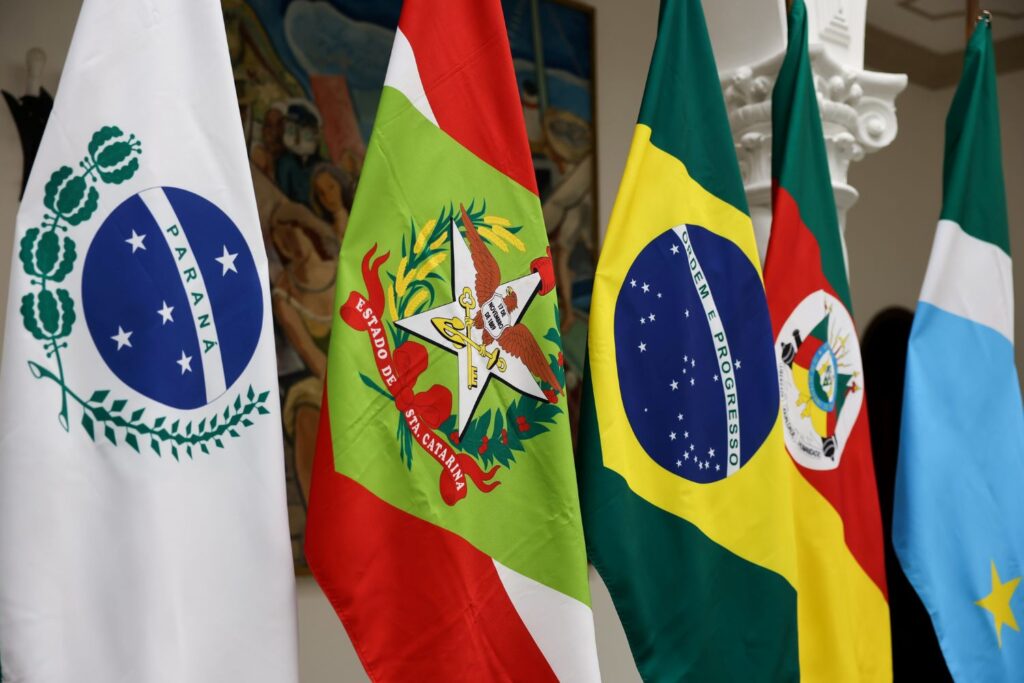 Governadores assinam Carta Manifesto em defesa da infraestrutura ferroviária da Região Sul