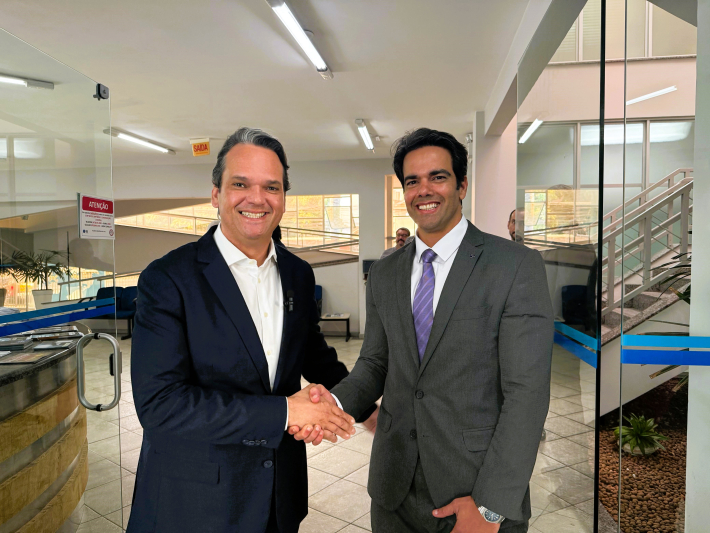 Superintendente do Porto de Itajaí prestigia posse do novo delegado da Receita Federal