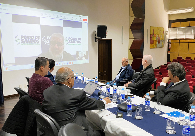 Conselho de Autoridade Portuária do Porto de Itajaí empossa novo presidente e apresenta balanço do primeiro semestre de 2025