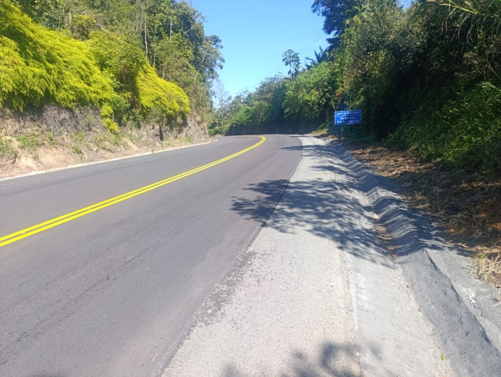 Obras de revitalização da SC-110, entre Rodeio e Pomerode, entram na fase final