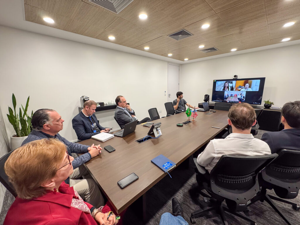 Reunião virtual entre Consulado dos EUA e FIESC avalia impactos do tarifaço