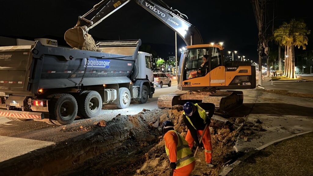 Triplicação da SC-401, em Florianópolis, alcança 20% de execução