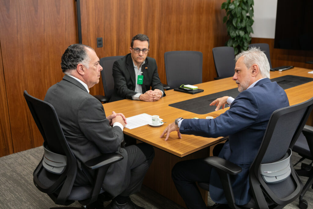 FIESC pede apoio da Secretaria de Portos para redução de taxas portuárias