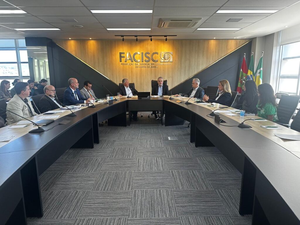 Grupo de Trabalho do PELT reforça importância do planejamento logístico de Santa Catarina