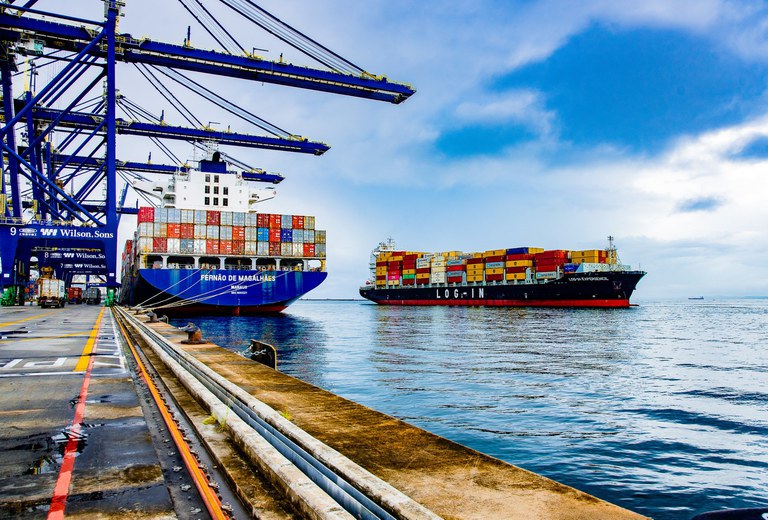 Movimentação bate recorde nos portos, mesmo após tarifaço