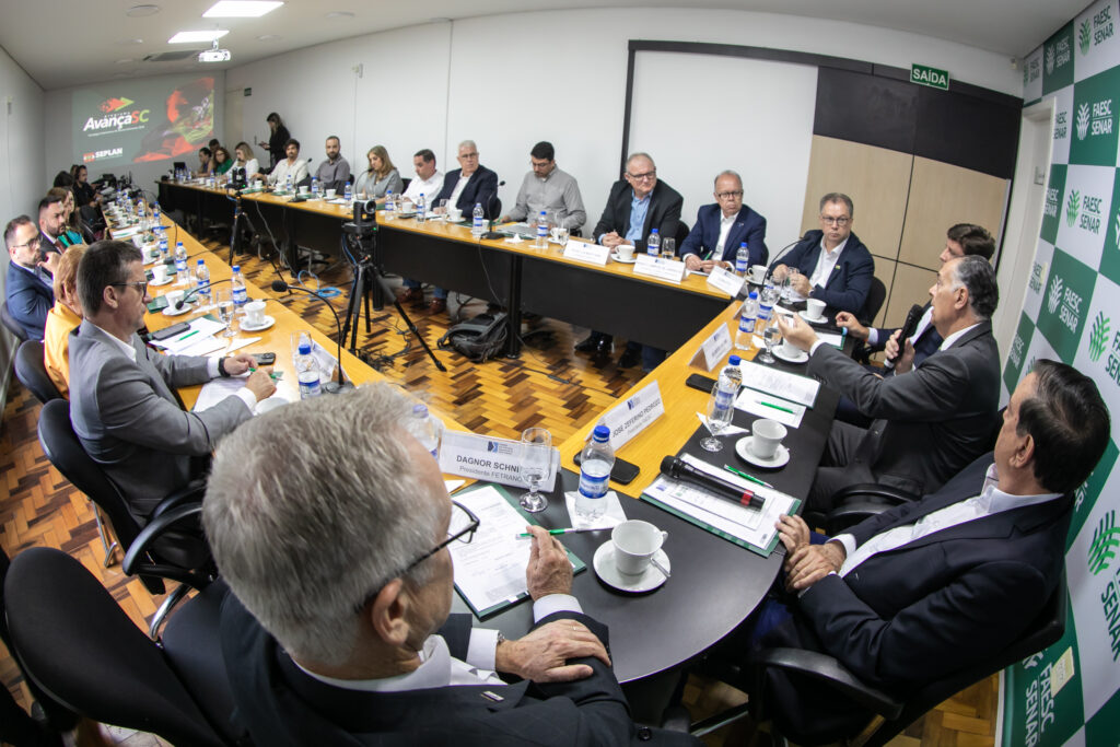 Governo apresenta programa Avança SC ao setor produtivo catarinense