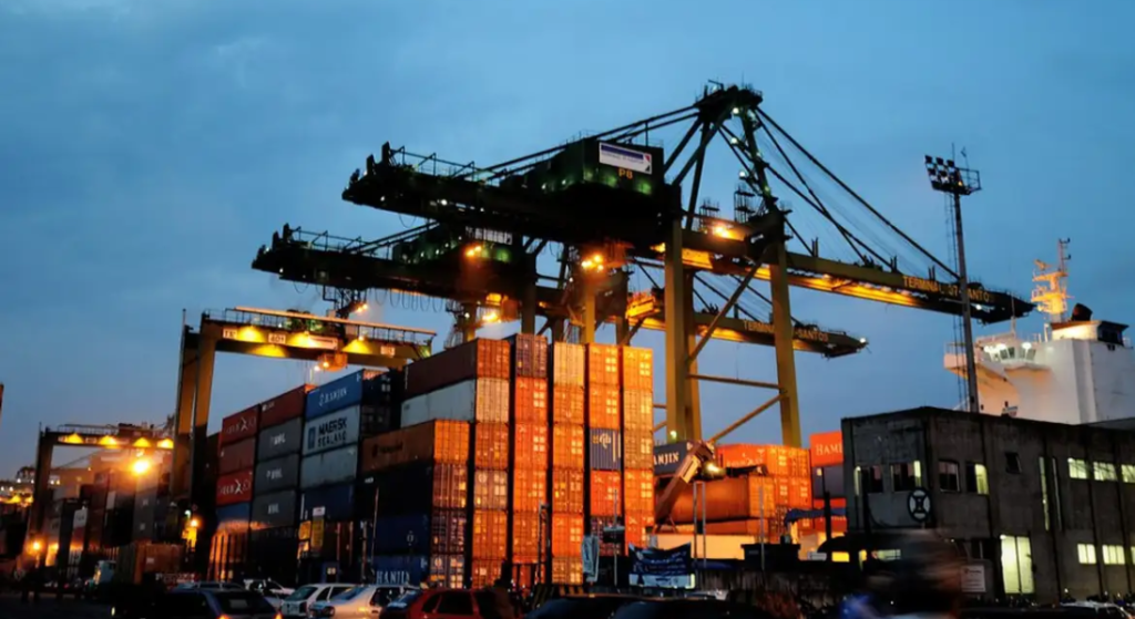 Governo prevê novos aumentos de imposto de importação em 2026 e pode arrecadar até R$ 14 bi