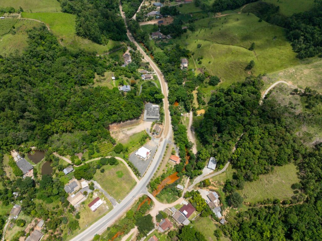 Jorginho Mello anuncia pavimentação da Rodovia dos Mineiros em Urussanga