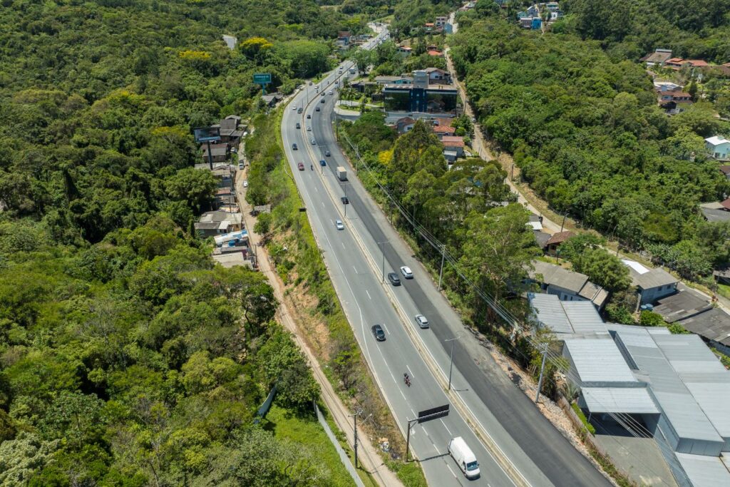 Obras de triplicação da SC-401, em Florianópolis, serão retomadas no dia 12 de janeiro