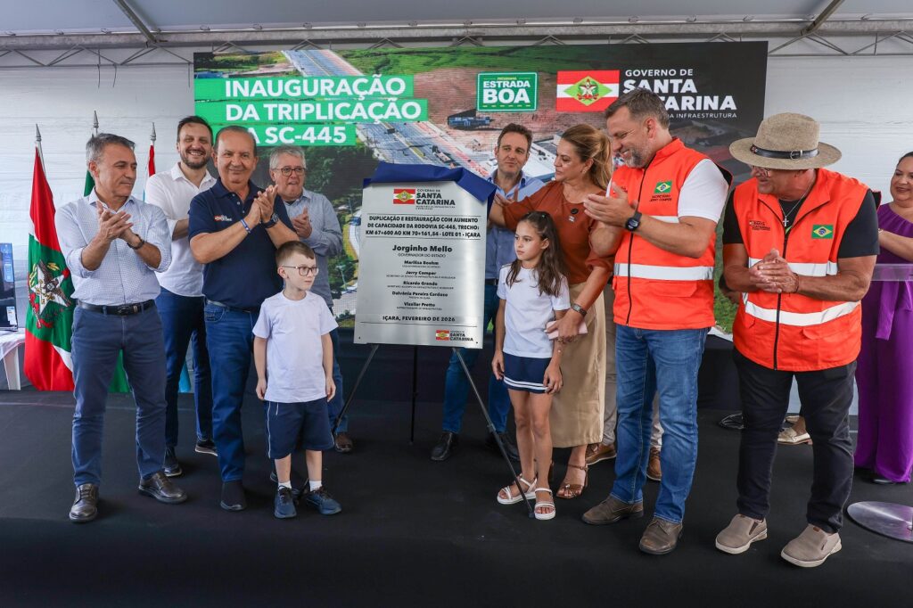 Governador entrega triplicação da SC-445, em Içara, e anuncia R$ 14,6 milhões para reforma de escolas da região