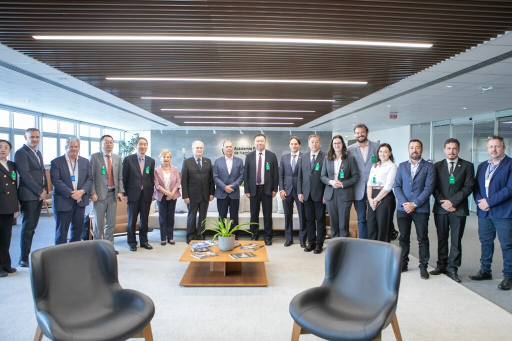 FIESC recebe delegação chinesa que busca ampliar a pauta comercial entre SC e China