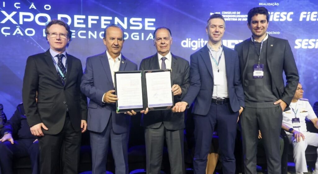 Governo de Santa Catarina firma protocolo de intenções para projeto de mobilidade aérea avançada com o primeiro vertiporto do estado