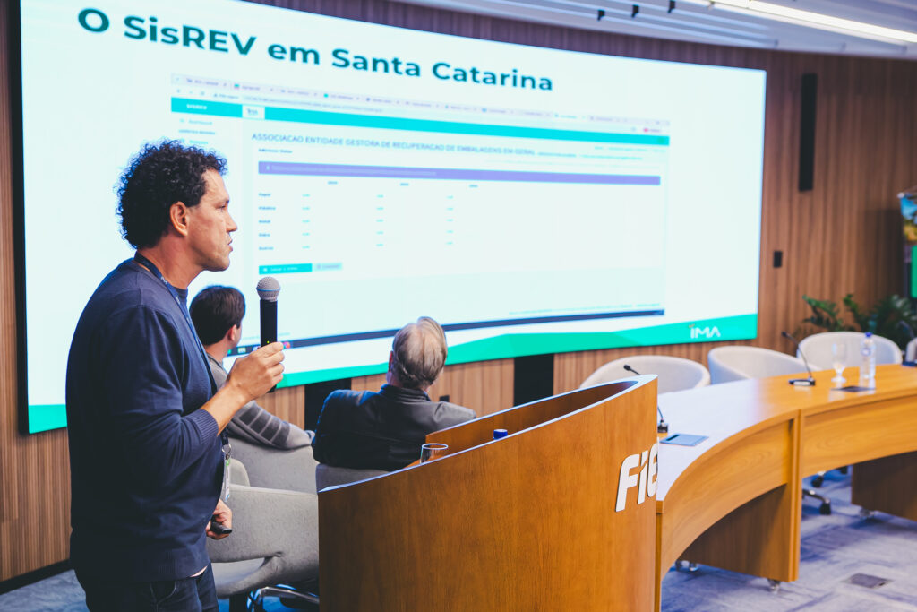 Santa Catarina contará com sistema digital para rastrear metas de reciclagem no estado